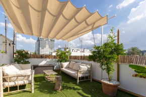 Tentudia Charming Apartments with Private Roof-Top or Patio in San Bernardo By Oui Seville, Seville